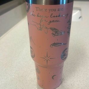 A Court of Thorns and Roses tumbler